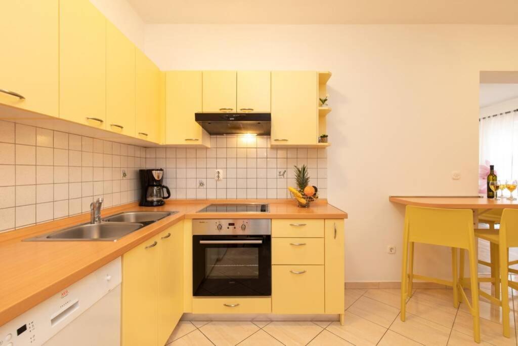Apartments Doris, Krk คิร์ก ภายนอก รูปภาพ