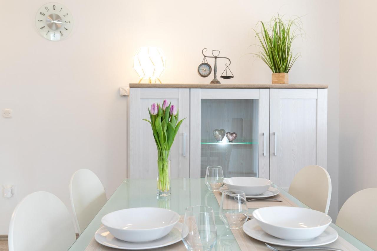 Apartments Doris, Krk คิร์ก ภายนอก รูปภาพ