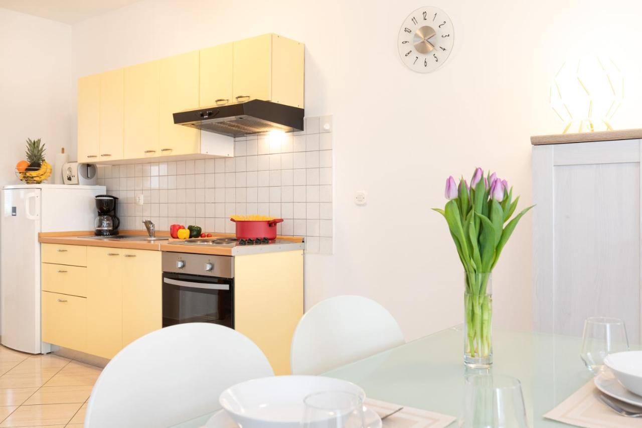 Apartments Doris, Krk คิร์ก ภายนอก รูปภาพ